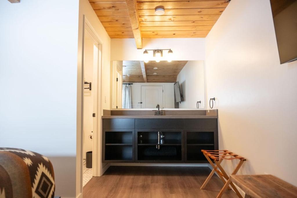 High Creek Lodge And Cabins 파고사스프링스 외부 사진
